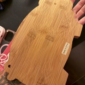 Bamboo Cutting Board— Pig 🐖 shaped wooden cutting board— never used!